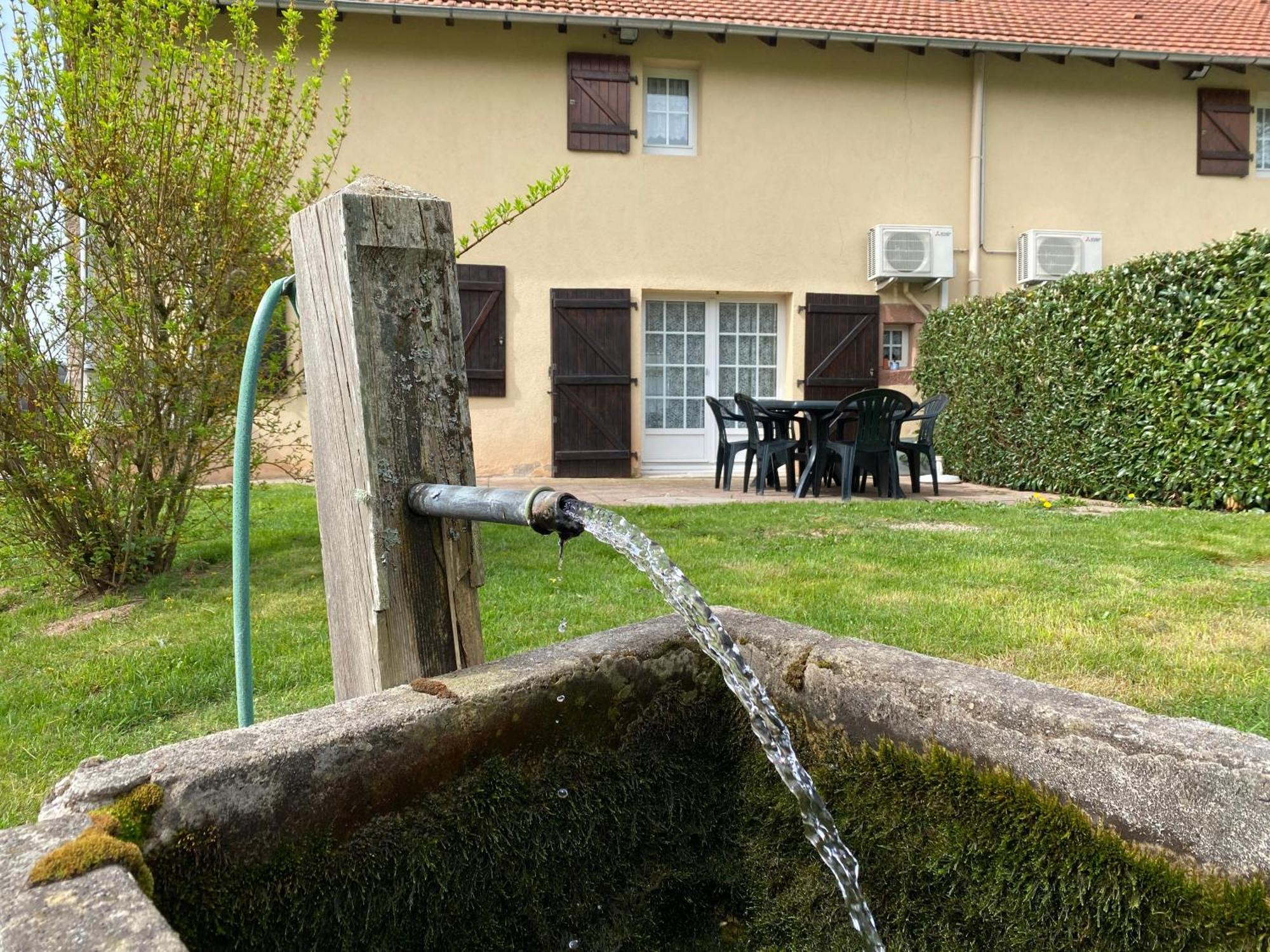Aux Trois Gites La Chapelle  Exterior foto